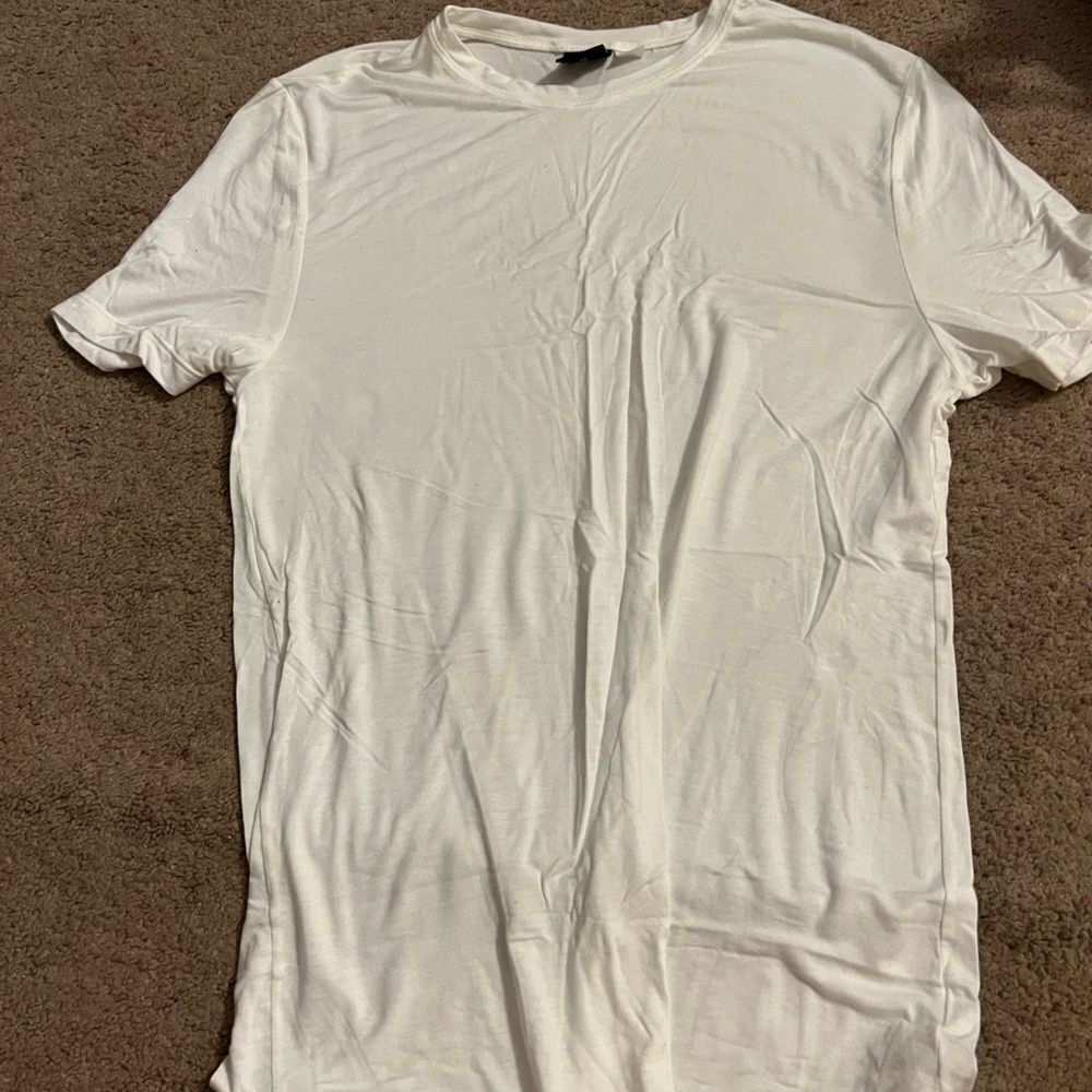 Hugo boss medium white tee - Picture 3 of 7